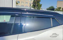 Peugeot 2008 2019– Okenné deflektory s chrómovou lištou (4 ks, Niken) fotografia 2