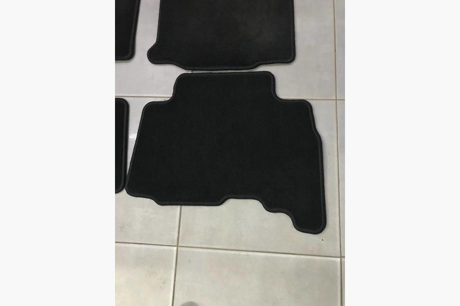 Toyota Land Cruiser Prado 150 2009–2023 Textilné rohože (2013-2022, originál/OEM) použité Fotografia 4