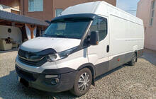 Iveco Daily 2014– Deflektor na čelné sklo V2 (lesklá čierna, 5 mm) fotografia 6