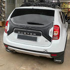 Dacia Duster 2008–2018 Plastová lišta na veko kufra fotografia 1