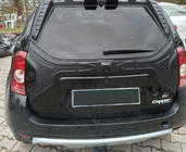 Dacia Duster 2008–2018 Plastová lišta na veko kufra fotografia 4
