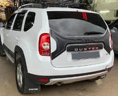 Dacia Duster 2008–2018 Plastová lišta na veko kufra fotografia 3
