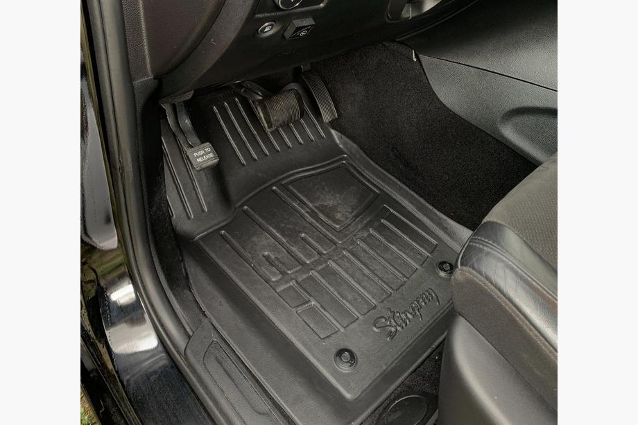 Jeep Grand Cherokee WK2 2010–2021 Stingray 3D autorohože (5 ks, polyuretán) Image