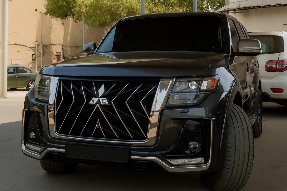 Mitsubishi Pajero Wagon IV 2006–2021 Kompletný bodykit Black Hawk Image