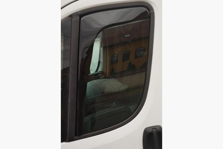 Fiat Ducato 2006–2025 Okenné deflektory, vkladacie (Esa, 2 ks) Image