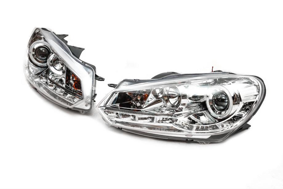 Volkswagen Golf 6 2008–2014 Predné svetlomety Silver (2 ks, LED) Image