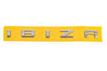 Seat Ibiza 2002–2009 Nápis Ibiza 6L6853687A (275 mm x 25 mm) fotografia 1