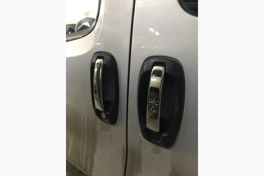 Peugeot Bipper 2008–2017 Chrómové kryty kľučiek (4 ks, nerez) Fotografia 1