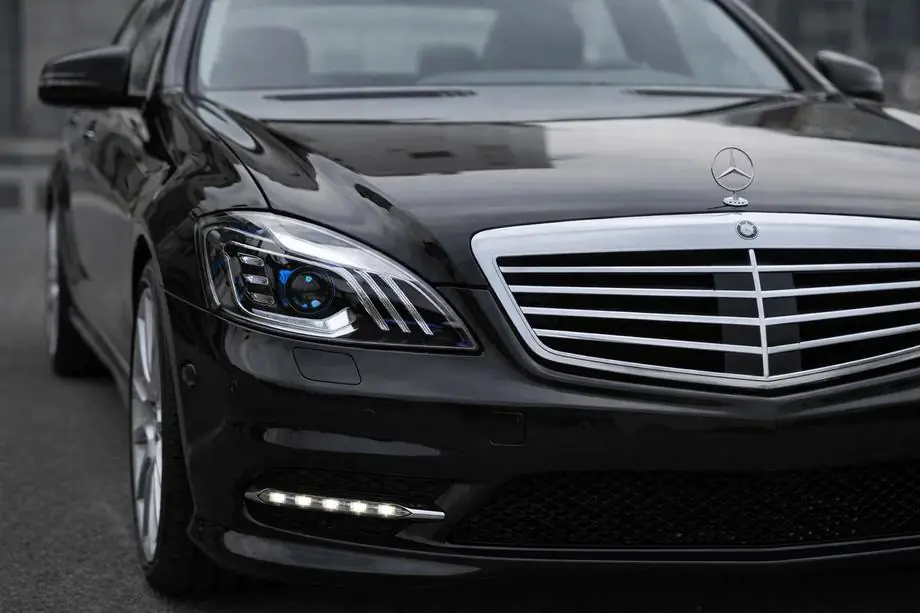Mercedes S-class W221 2005–2013 Restylingové predné svetlomety (dizajn Maybach X222) Image