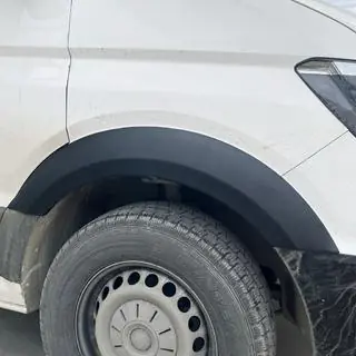 Široké lemy blatníkov (4 ks, čierne) Volkswagen Crafter 2016– fotografia 3