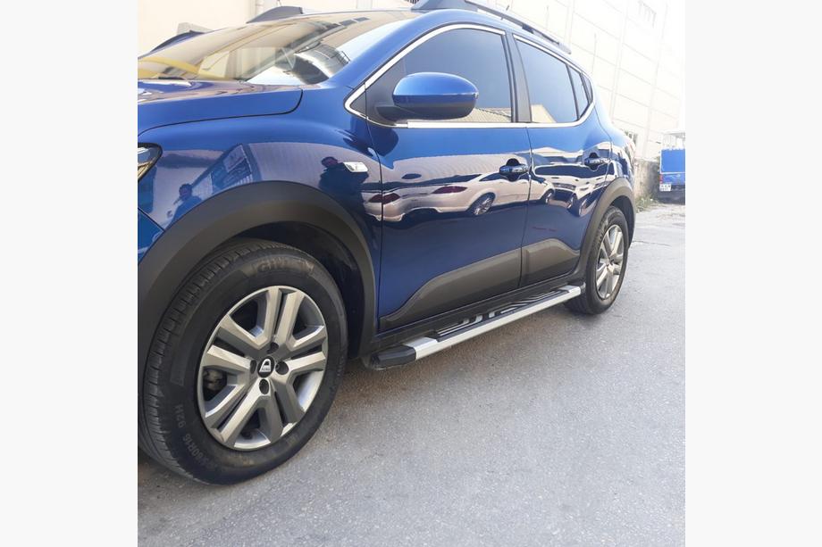 Dacia Sandero 2021– Dverové lišty (4 ks) Image
