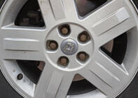 Renault Stredové krytky diskov sivé 81569 (57 mm na 50 mm, 4 ks) fotografia 1