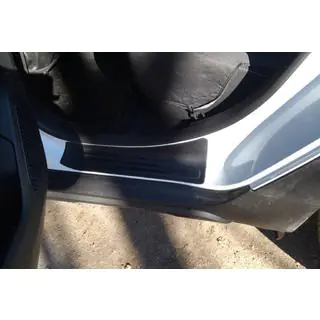 EuroCap kryty dverových prahov (4 ks, ABS) Renault Duster 2018–2024 fotografia 3