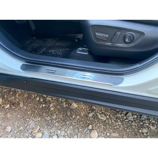 Nástupné lišty Carmos (4 ks, nerez) Toyota Rav 4 2019–2025 fotografia 1