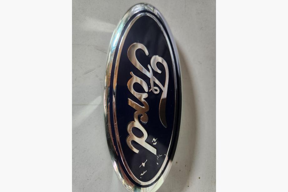 Ford Fusion 2002–2012 Výpredaj! Predný emblém (na klipoch) Image