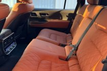 Toyota Land Cruiser 200 2007–2021 Sada na upgrade interiéru pre LC300 (lišty na palubnú dosku) fotografia 7