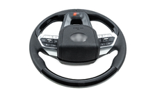 Toyota Land Cruiser 200 2007–2021 Sada na upgrade interiéru pre LC300 (lišty na palubnú dosku) fotografia 19