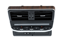 Toyota Land Cruiser 200 2007–2021 Sada na upgrade interiéru pre LC300 (lišty na palubnú dosku) fotografia 51