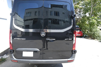 Mercedes Sprinter W907/W910 2018– Lem zadného skla V-2 Carmos (2 ks, nerez) fotografia 4
