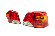 Toyota Land Cruiser 200 2007–2021 Zadné svetlá 2007-2015 (OEM) fotografia 3