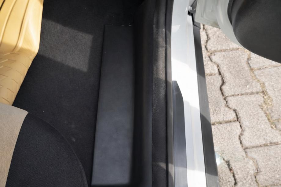 Renault Duster 2008–2017 Vnútorné prahové lišty EuroCap (5 ks, ABS) Fotografia 4