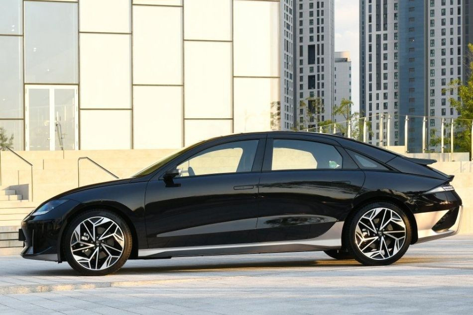 Elektrický sedan Hyundai IONIQ 6
