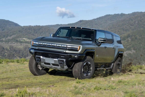 Recenzia elektrického SUV Hummer EV