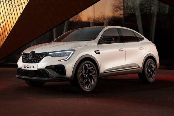 Prehľad modernizovaného crossoveru Renault Arkana