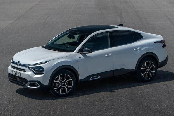 Test „crossoverového“ sedanu Citroen C4 X