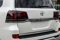 Toyota Land Cruiser 200 2007–2021 Zadné svetlá 2016-2021 (Sequential Red Plus) fotografia 1