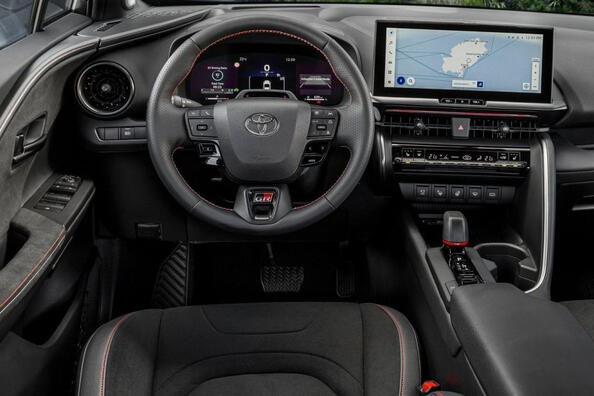 Prehľad kompaktného crossovera Toyota C-HR druhej generácie Fotografia 5