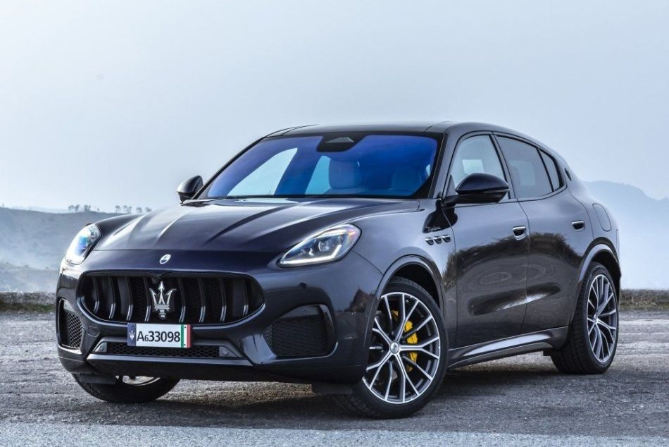 Športový crossover s pohonom všetkých kolies Maserati Grecale
