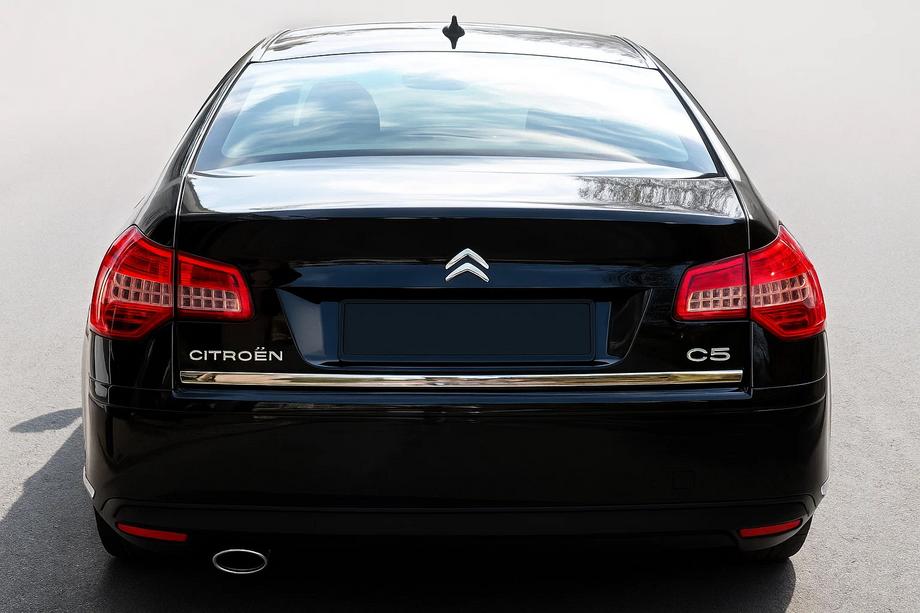 Citroen C-5 2008–2017 Lišta hrany kufra Carmos (nerez) Image