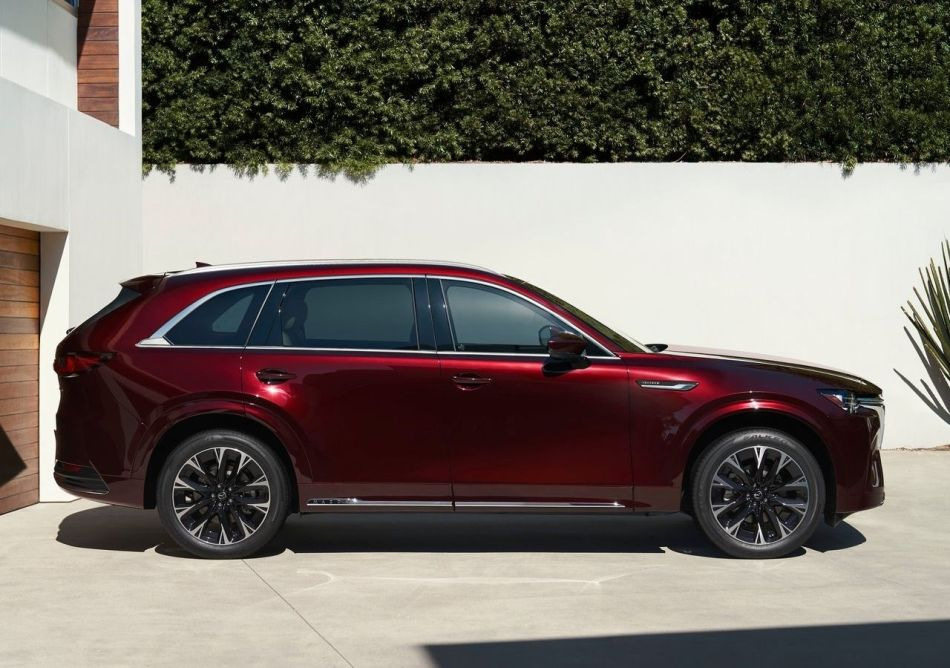 Recenzia plnohodnotného SUV Mazda CX-90