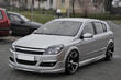 Malý, no drsný: tuning hatchbacku pre fanúšikov kompaktných áut fotografia 3