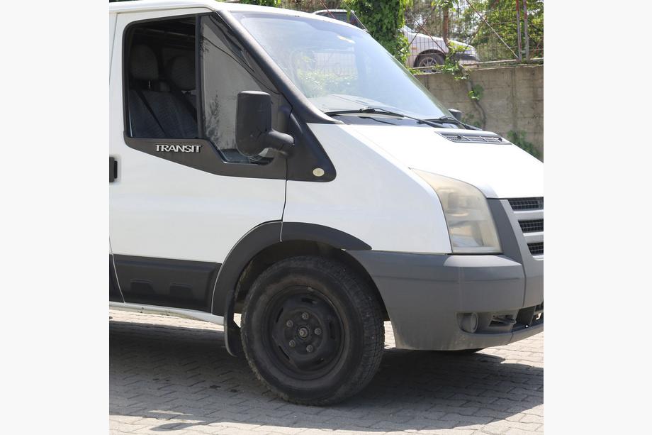 Ford Transit 2000–2014 Lemy blatníkov EuroCap 2006-2013 (6 ks, ABS, krátky rázvor) Fotografia 7