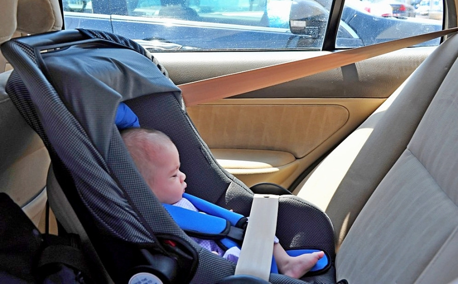 Ako vybrať detskú autosedačku: tipy a odporúčania