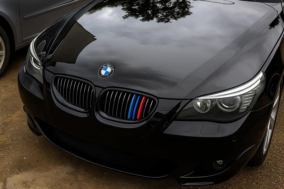 BMW 5. rad E60/E61 2003–2010 Obličkové mriežky (3 ks) Image
