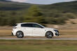 Prehľad kompaktného elektrického hatchbacku Peugeot e-308 fotografia 3