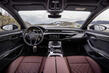 Test modernizovaného sedanu Audi A8 s pohonom všetkých kolies fotografia 4