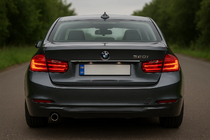 BMW rad 3 F30/F31 2012–2019 Lišta nad ŠPZ (nerez) Sedan (chróm) fotografia 1