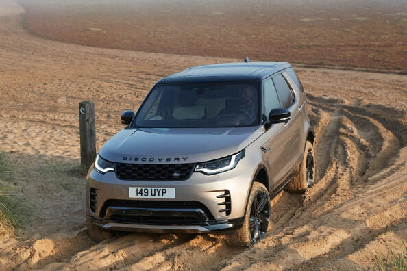 Prehľad piatej generácie Land Rover Discovery