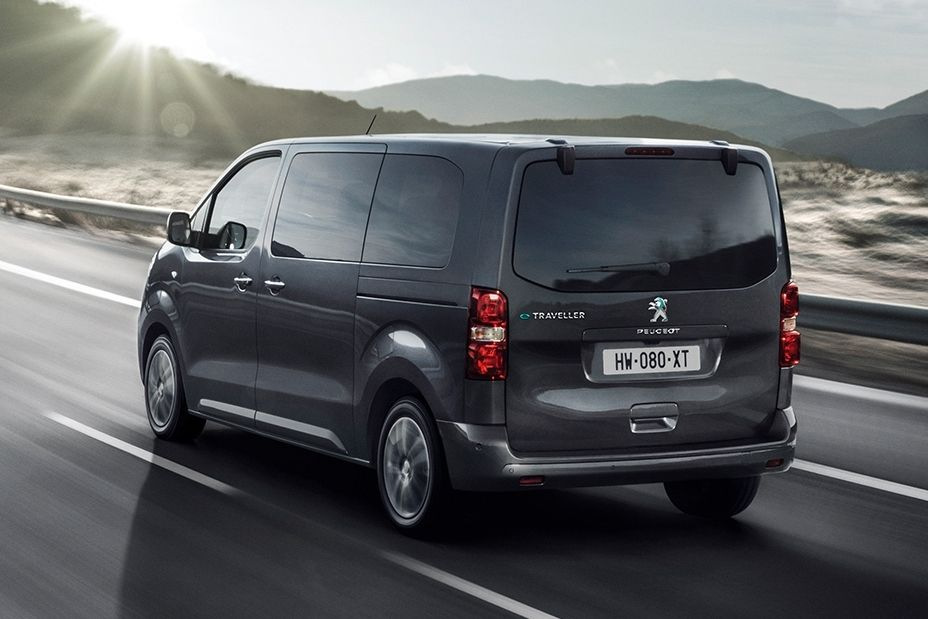 Recenzia elektrického minivanu Peugeot e-Traveller