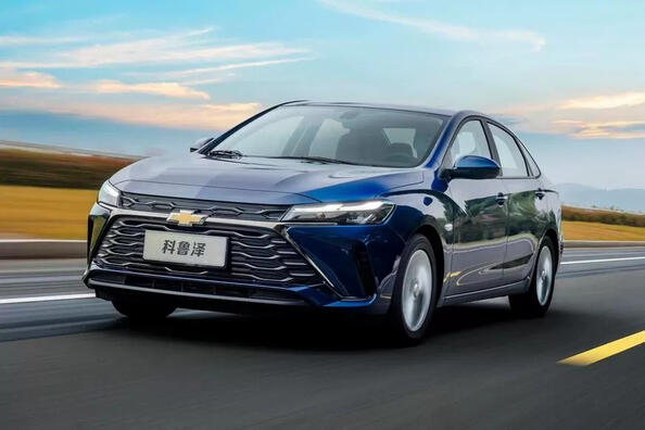 Recenzia modernizovaného sedanu Chevrolet Monza