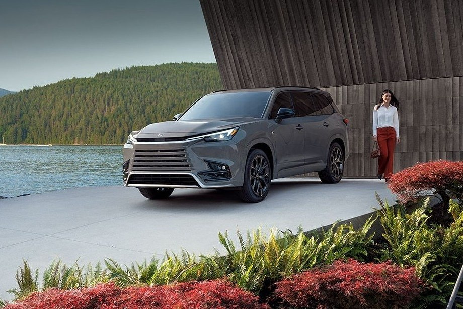 Test nového SUV Lexus ТX