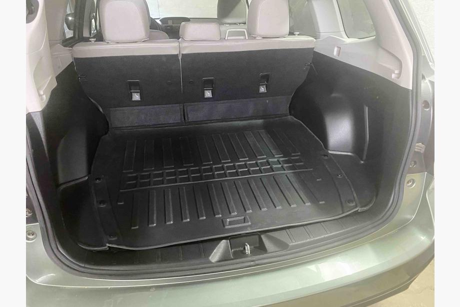 Subaru Forester 2013–2018 3D rohož do kufra (Stingray) Image