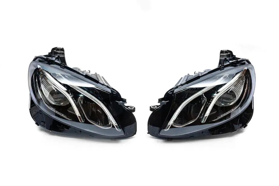 Mercedes Trieda E W213 2016–2023 OEM predné svetlomety 2016-2020 (2 ks, bez riadiacich jednotiek, LED) Image
