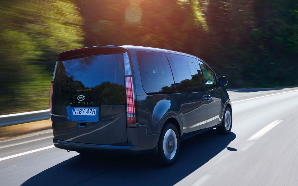 Recenzia minivanu Hyundai Staria