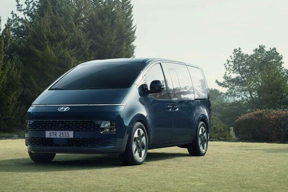 Recenzia minivanu Hyundai Staria