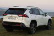 Recenzia hybridného crossoveru Suzuki Across s pohonom všetkých kolies fotografia 4